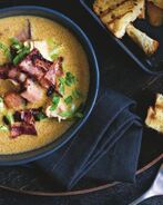 Сырный суп с курицей и грудинкой