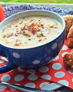 Сырный суп с лососем и рисом