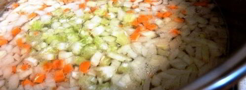 ароматная уха с помидорами и лимоном. Шаг 2