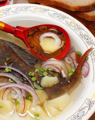 Наваристая деревенская уха из окуня