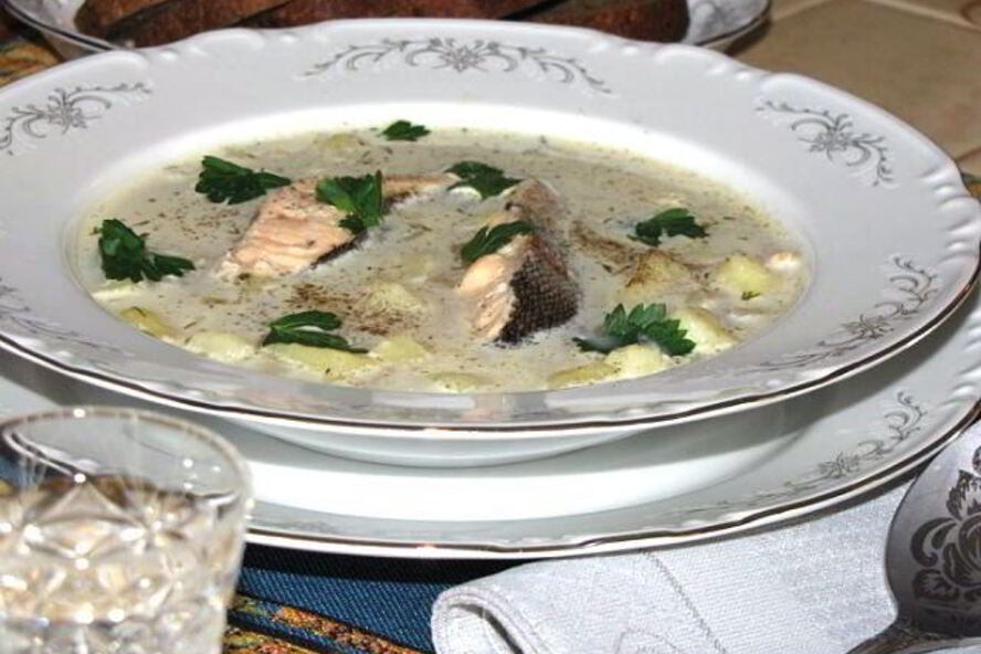 Рецепт ухи из семги со сливками