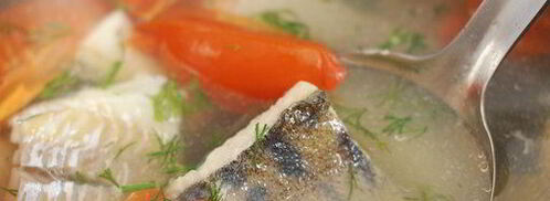 уха с картофелем и помидорами. Шаг 7