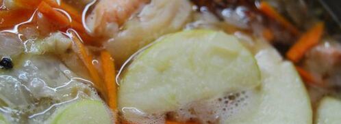 уха с яблоками. Шаг 2