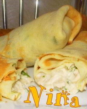 Блинчики фаршированные курицей с соусом Бешамель