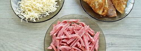 блинчики с колбасой и сыром. Шаг 7