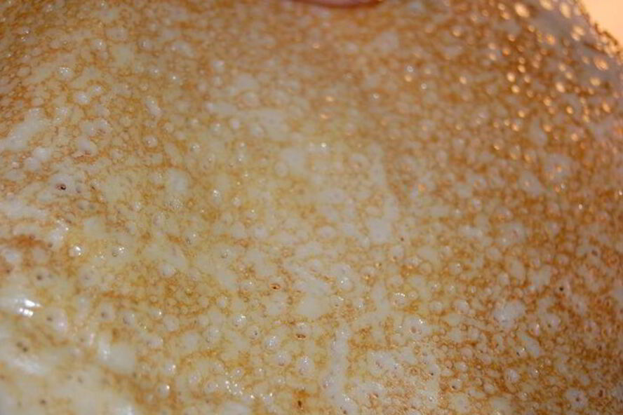 Рецепт блинов дрожжевых универсальных на все случаи жизни