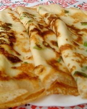 Блины с зеленым луком