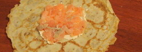 фаршированные блинчики с семгой и плавленным сыром. Шаг 7