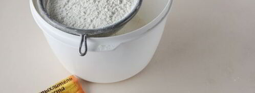 пышные блины с дырочками. Шаг 3