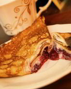 Тонкие блинчики с творогом