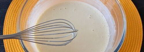 тонкие дрожжевые блины на молоке. Шаг 8