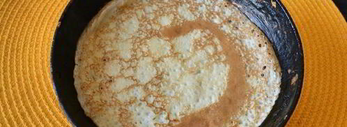 тонкие дрожжевые блины на молоке. Шаг 12