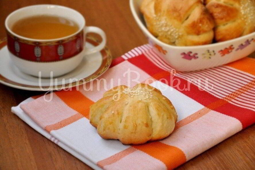 Рецепт булочек с курагой и изюмом