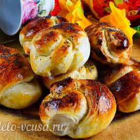Булочки с маком