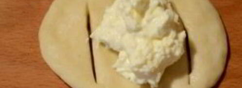 ватрушки с творогом на сметанно-дрожжевом тесте. Шаг 8