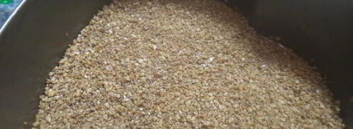 чизкейк с миндальной основой и малиновым топпингом. Шаг 2