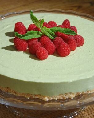 Кокосовый чизкейк на зеленом чае