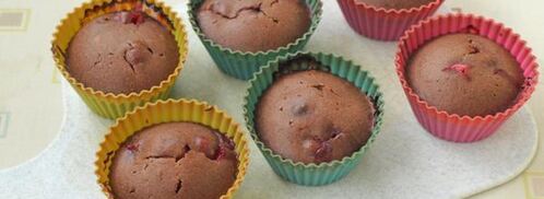 шоколадные кексы с вишней. Шаг 6