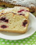 Творожный кекс с вишней