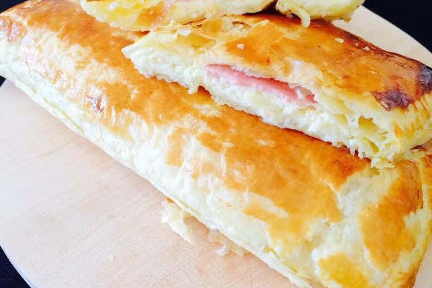 Рецепт слоеного хачапури с ветчиной