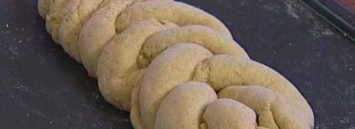 хала с маком. Шаг 7