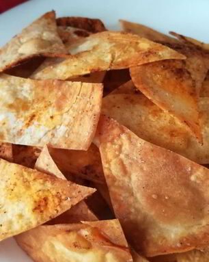 Чипсы из лаваша с копченой паприкой