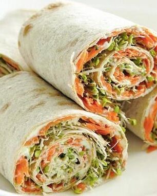 Хрустящий рулет из армянского лаваша