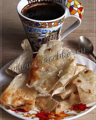 Кофе с чипсами из лаваша