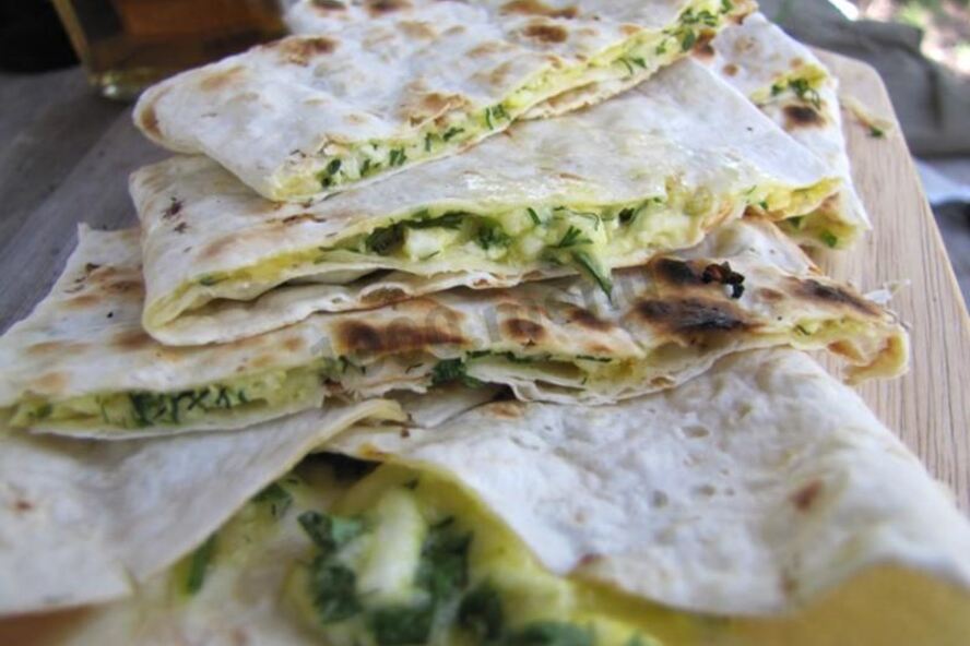 Рецепт лаваша с адыгейским сыром