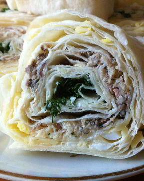 Рыбный рулет из лаваша