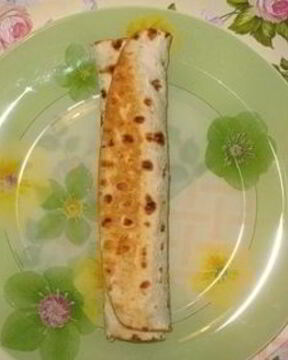 Сосиски в лаваше жареные