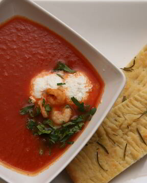 Фокачча с пряным маслом и розмарином