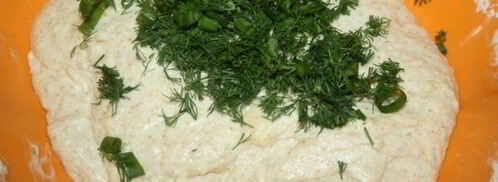 хлебные лепешки в духовке с луком и укропом. Шаг 4