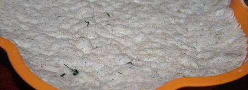 хлебные лепешки в духовке с луком и укропом. Шаг 6