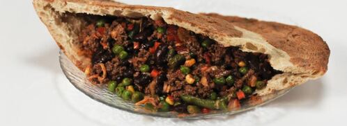 лепешка с мексиканской смесью и говядиной. Шаг 2