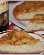 Лепешка с яблоком и сыром