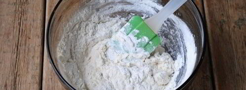 лепешки на воде и муке в духовке. Шаг 4