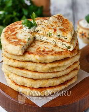 Сырные лепешки с начинкой
