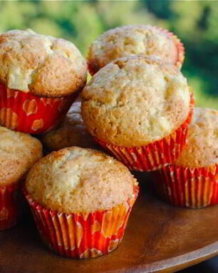 Имбирные маффины с яблоками