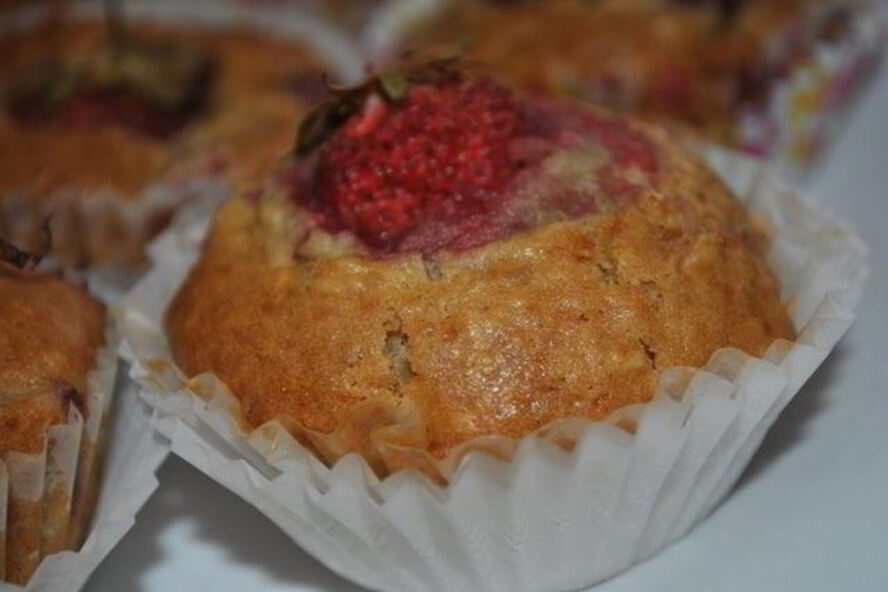 Рецепт клубнично-кокосовых маффины