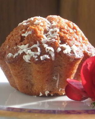 Маффины из белого шоколада и клубники