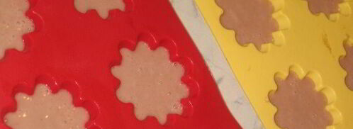 маффины из белого шоколада и клубники. Шаг 7