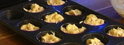 маффины с ананасами и грецкими орехами. Шаг 7