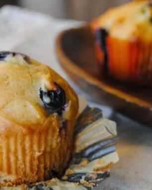 Маффины с черной смородиной