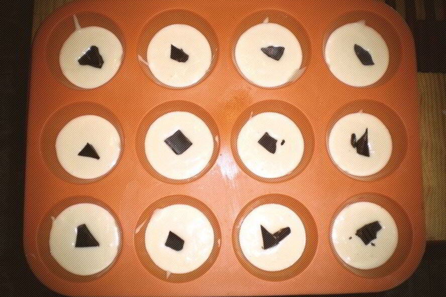 Рецепт маффинов с шоколадной начинкой