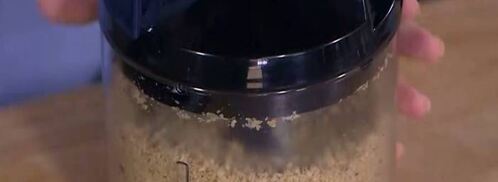 ореховые маффины с шоколадной начинкой. Шаг 3