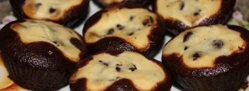 шоколадные маффины с крем сыром. Шаг 6