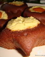 Шоколадные маффины с творожной начинкой