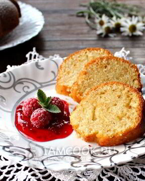 Манник на воде с яйцами