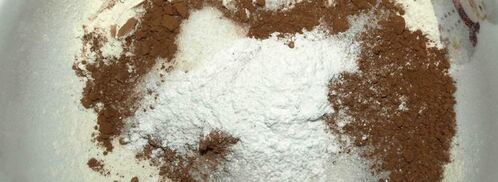 постный шоколадный манник с вяленой клюквой. Шаг 3